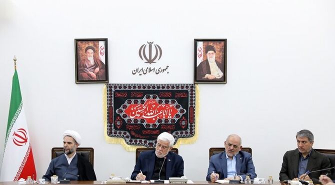 عارف: هیچ راهی جز برخوردهای تعزیراتی با گرانفروشان و محتکرین نداریم