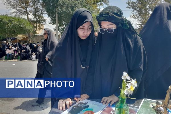 برپایی موکب امام حسین (ع) در منطقه پردیس با مشارکت پیشتازان سازمان دانش آموزی 