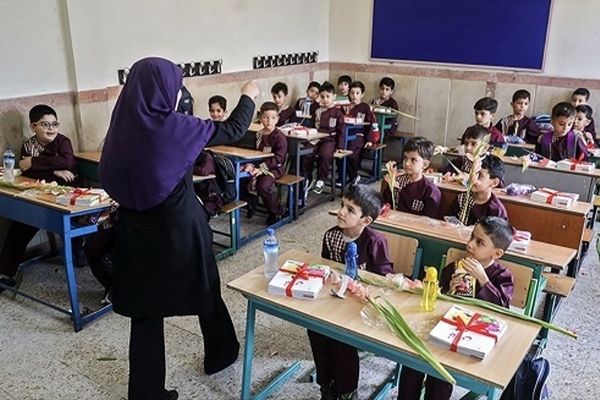  استرس طولانی می‌تواند بر یادگیری و روابط اجتماعی دانش‌آموز تأثیر منفی بگذارد