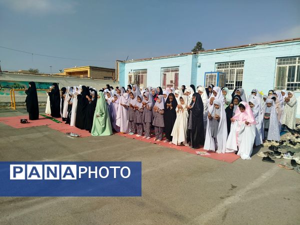 نماز باران در دبستان دخترانه حضرت مریم(س) شهرستان سرخس