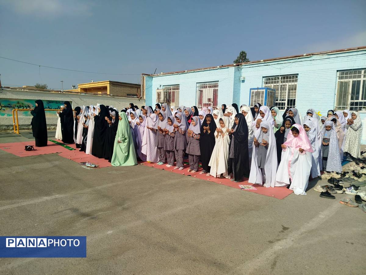 نماز باران در دبستان دخترانه حضرت مریم(س) شهرستان سرخس