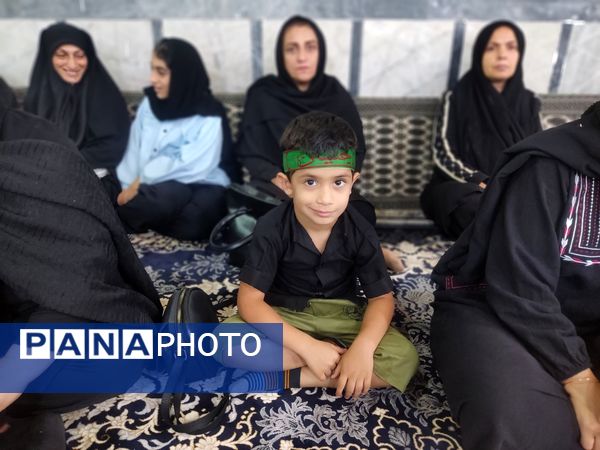 دبستان آوای مهر قائمشهر میزبان عزاداران حسینی شد