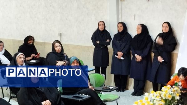 هم‌دلی خانه و مدرسه در نخستین جلسه اولیا و مربیان در مدرسه شاهد شهید کلانتری