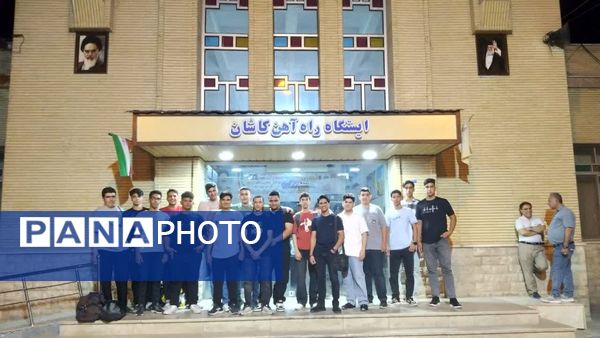 سفر معنوی دانش‌آموزان سما کاشان به مشهد مقدس در دهه کرامت