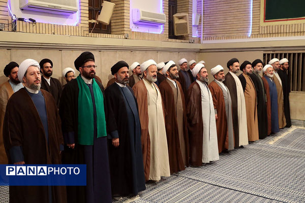 دیدار جمعی از فرماندهان نیروی هوایی و پدافند هوایی ارتش جمهوری اسلامی ایران با مقام معظم رهبری