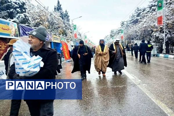 روز برفی گلزار شهدای کرمان 