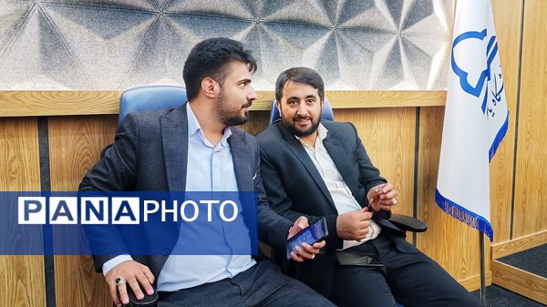 نشست خبری نماینده بویراحمد دنا و مارگون با خبرنگاران 