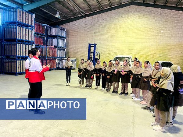  مراسم گرامیداشت هفته پدافند غیر عامل در آموزشگاه آیت الله غفاری 