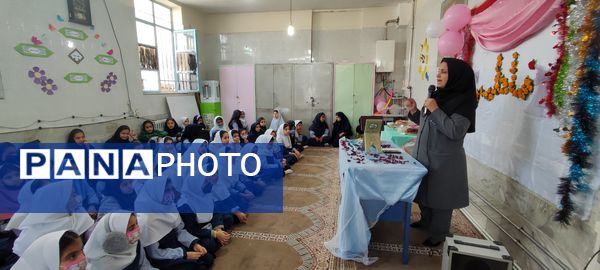 جشن ولادت حضرت فاطمه زهرا (س) و روز مادر در دبستان شهید احمد خاقانی شهرستان شیروان