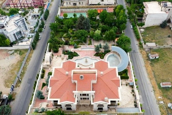 ویلای ۸ هزار متری متهم ردیف اول چای دبش به بانک ملت تحویل داده شد