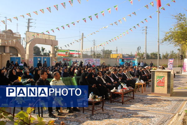 نواخته‌شدن زنگ انقلاب در مدارس استان بوشهر 