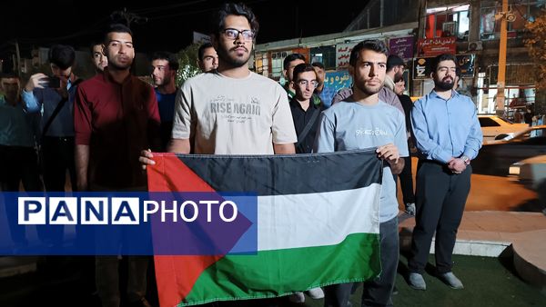 تجمع دانشجویان و دانش‌آموزان یاسوج در محکومیت توقیف کشتی «کاروان صمود» و ادامه حملات به غزه