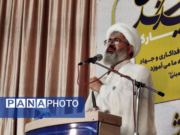 نماز باشکوه عید سعید قربان در شهرستان کاشمر 