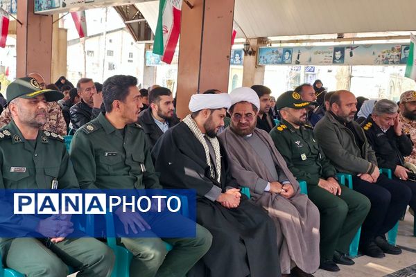 مراسم عزاداری حضرت ام‌البنین(س) همراه با تجلیل از خانواده‌های شهدا در رباط‌کریم