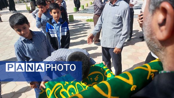 حضور کاروان زیر سایه خورشید در نایین