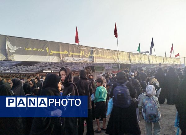 پیاده روی زائران وعاشقان امام علی بن موسی الرضا"ع"از مسیرباغچه تاتپه سلام