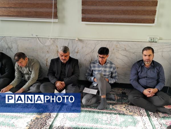 مراسم سالروز ارتحال حضرت امام خمینی رحمت الله علیه در اداره کل آموزش و پرورش استان بوشهر