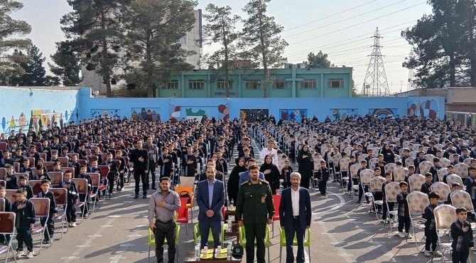برگزاری جشن روز دانش‌آموز دبستان پسرانه بنکدار باقرشهر 