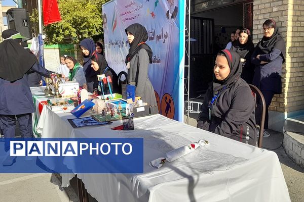 افتتاحیه انجمن ورزشی درون مدرسه ای منطقه کهریزک در هنرستان اولیاء۳