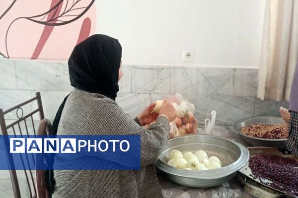 مراسم ولادت حضرت فاطمه زهرا (س) و روز مادر در دبیرستان شهید مجید دهنوی