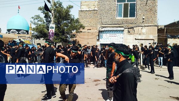 تعزیه خوانی و زنجیر زنی در روستای بزرگ فدیشه نیشابور