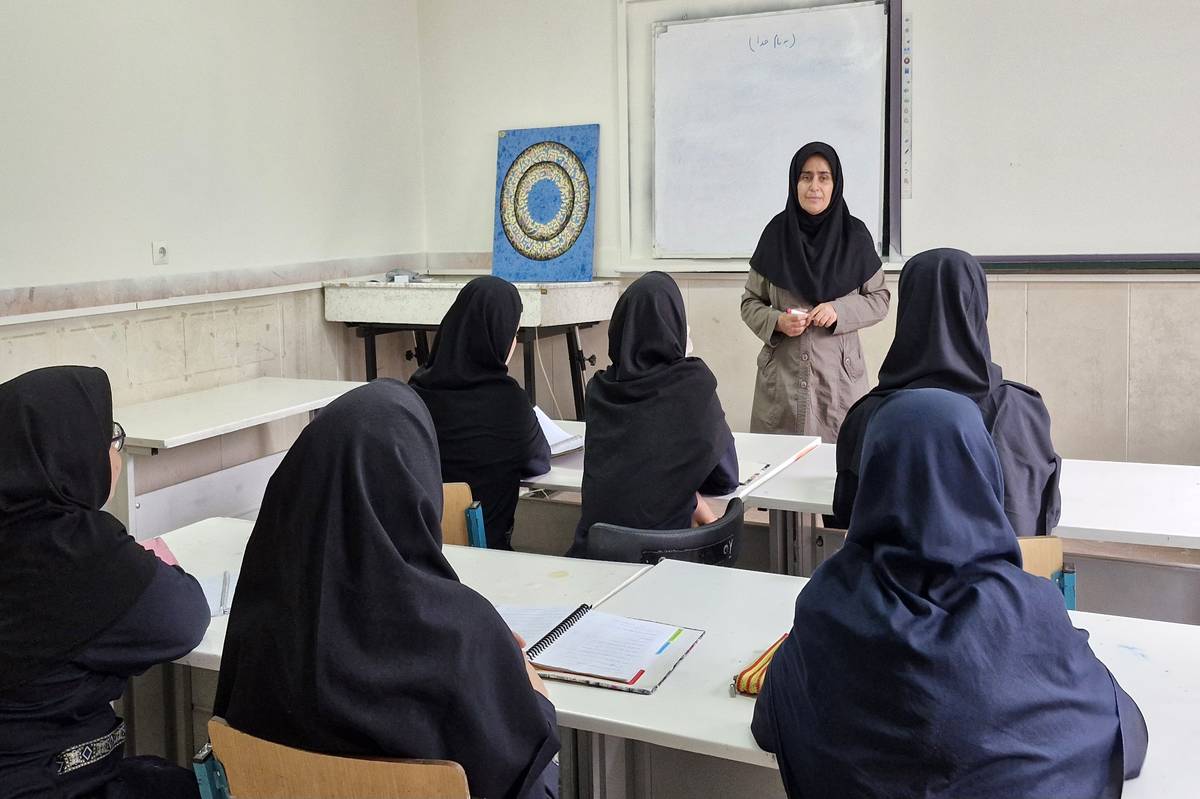 معلم امروز باید در استفاده آموزشی از ابزارهای دیجیتال از دانشآموزان پیشی گیرد