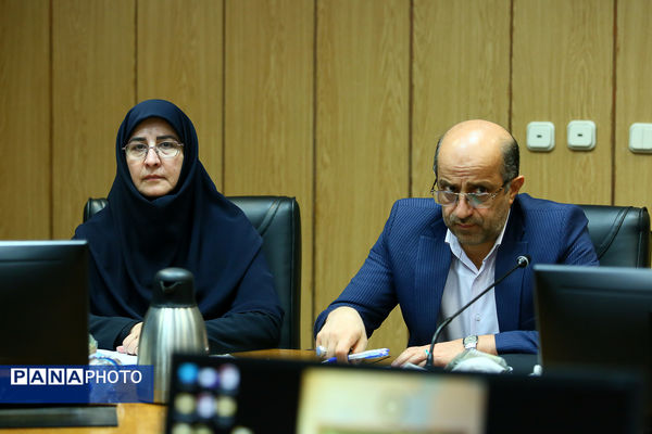 نشست صمیمانه وزیر آموزش و پرورش با مدیران مدارس