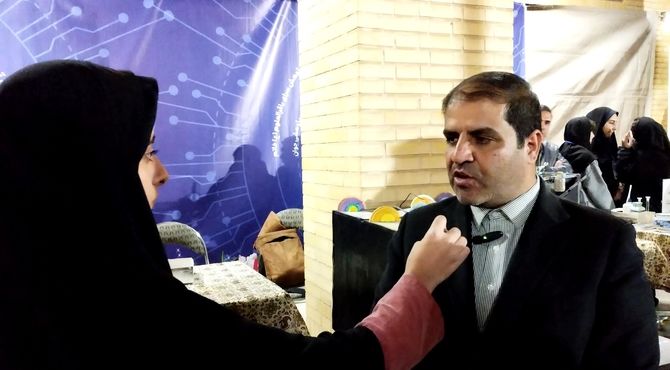 جوانان، گره‌گشای مشکلات کشور هستند