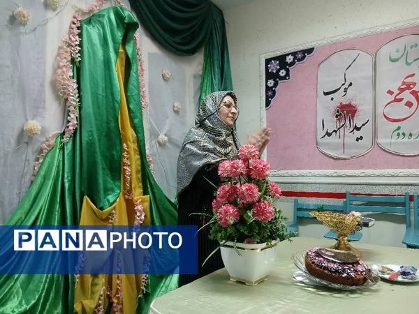 بزرگداشت روز مادر در دبستان ۲۲ بهمن آباده