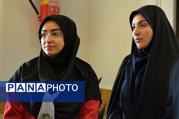 برای اولین‌بار؛ برگزاری کافه ۵۷ در دبیرستان‌ نمونه دولتی ولایت بهارستان‌دو