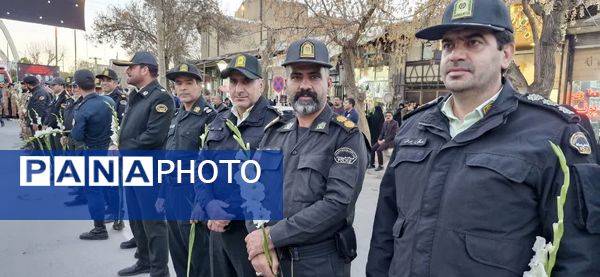 وداعی غم‌انگیز با شهید گمنام در نورآباد