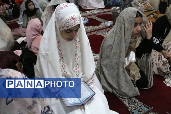 جلوه‌های معنویت و ایثار در اعتکاف مسجد الزهرا(س) قیامدشت