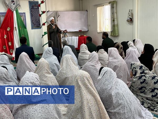 نواختن زنگ نماز در دبیرستان شهید محمدی پور خلیل آباد 
