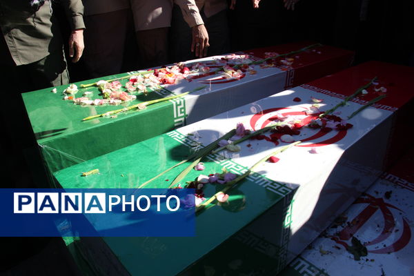 مراسم وداع با ۷ پیکر شهید گمنام هشت سال دفاع مقدس