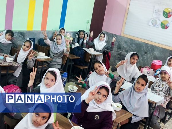 مراسم روز دانش آموز در دبستان دخترانه نرجس یک