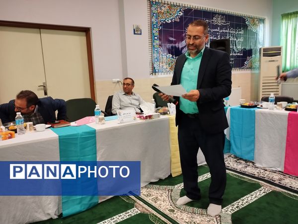 جلسه شورای آموزش و پرورش شهرستان ملارد در مدرسه مالک اشتر روستای قپچاق صفادشت