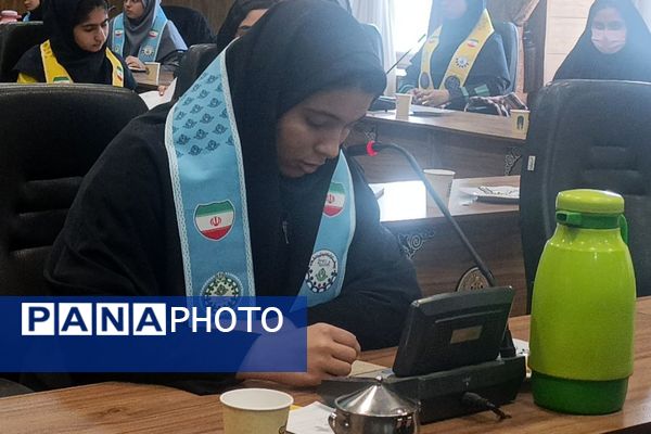 سیزدهمین دوره انتخابات شورای دانش آموزی دختران شهرستان نیشابور