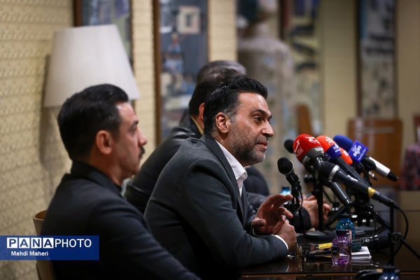 نشست خبری رئیس مجموعه تئاتر شهر