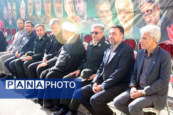 جوشش غیرت و همدلی دانش‌آموزان رباط‌کریم در مراسم وطن‌یار