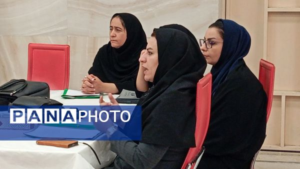 دوره توانمندسازی زیست‌محیطی برای مراقبان سلامت مدارس ابتدایی در چهارمحال و بختیاری