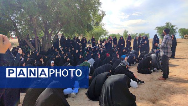 بازدید دختران ملاردی‌از منطقه عملیاتی فتح المبین در اردوی راهیان نور  