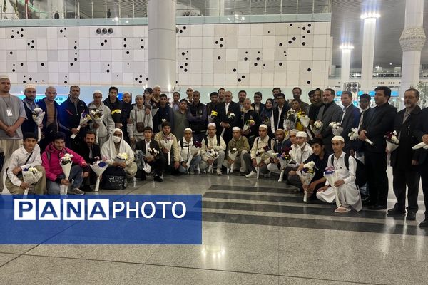 مراسم استقبال از نخستین کاروان عمره‌گزاران دانش‌آموزی با حضور مدیرکل آموزش و پرورش شهرستان‌های استان تهران