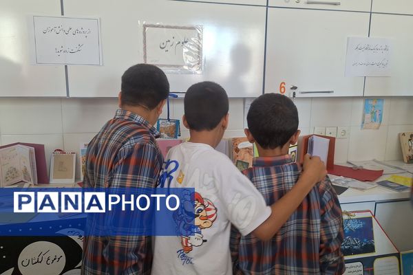 نمایشگاه آثار طرح جابر بن حیان در آموزشگاه معارف ۶ ناحیه ۳شیراز 