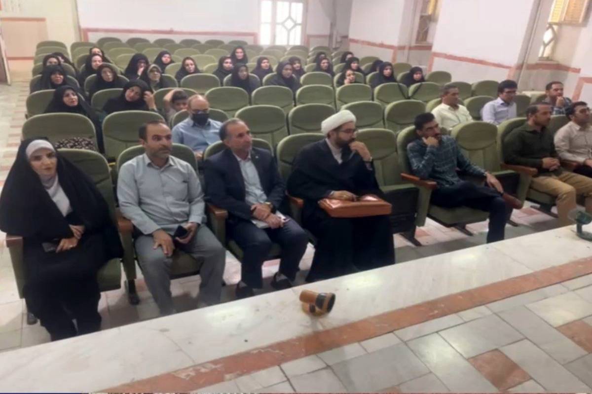 برگزاری کارگاه استانی نماز در نورآباد لرستان با هدف پرورش حس مذهبی در دانشآموزان