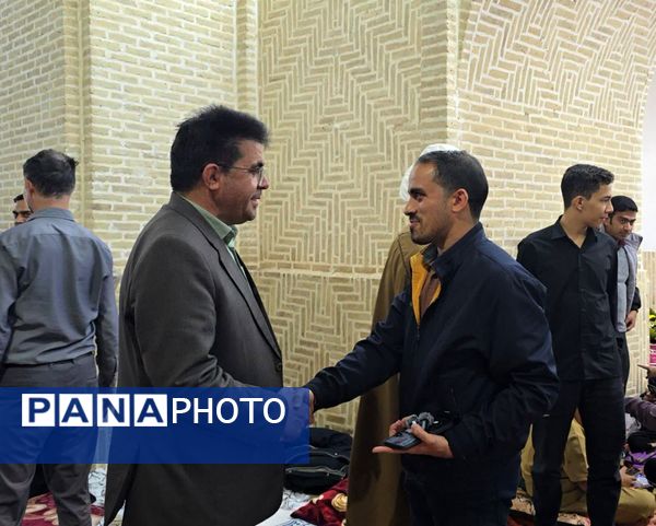 بازدید مدیر آموزش‌وپرورش شهرستان بافق از اعتکاف دانش‌آموزان