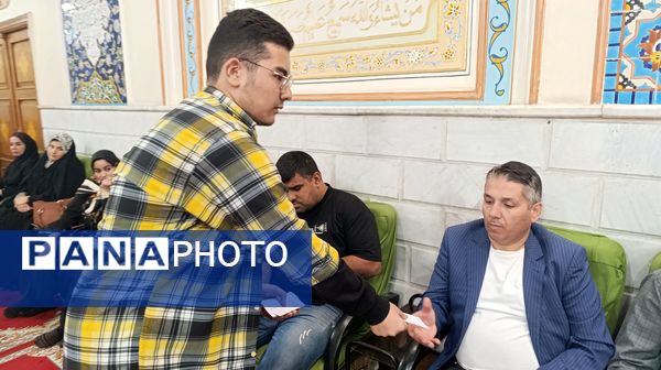 فعالیت دانش آموزان در جلسه انجمن اولیا و مربیان دبیرستان پسرانه متوسطه اول عبدالحسین قفلی