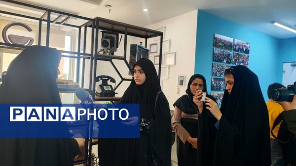 بازدید خبرنگاران و اعضای بسیج رسانه از دفتر «خبرفوری» در مشهد