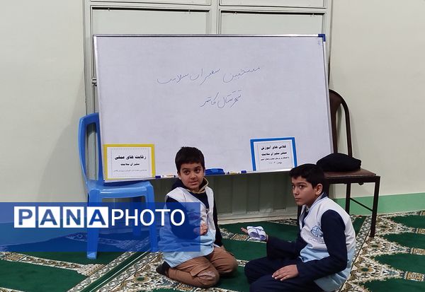 کلاس های آموزش عملی منتخبین سفیران سلامت مدارس شهرستان کاشمر 