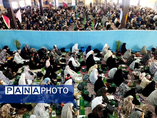 نماز جمعه تویسرکان؛ تجلی خدمت و مهر مادری در کنار نهادهای مردمی