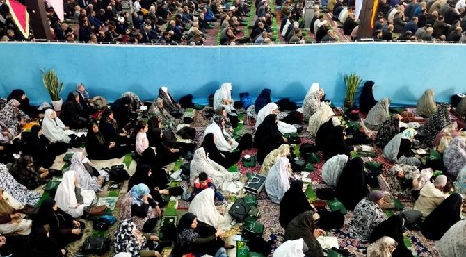 نماز جمعه تویسرکان؛ تجلی خدمت و مهر مادری در کنار نهادهای مردمی